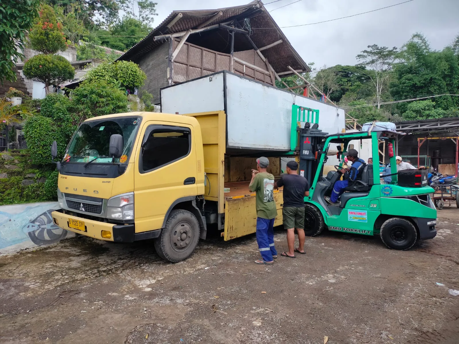 Sewa Engkel Box Bandung Murah