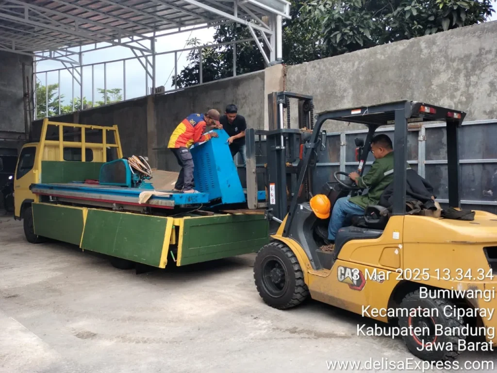 Trik Engkel Long di Antar Kota