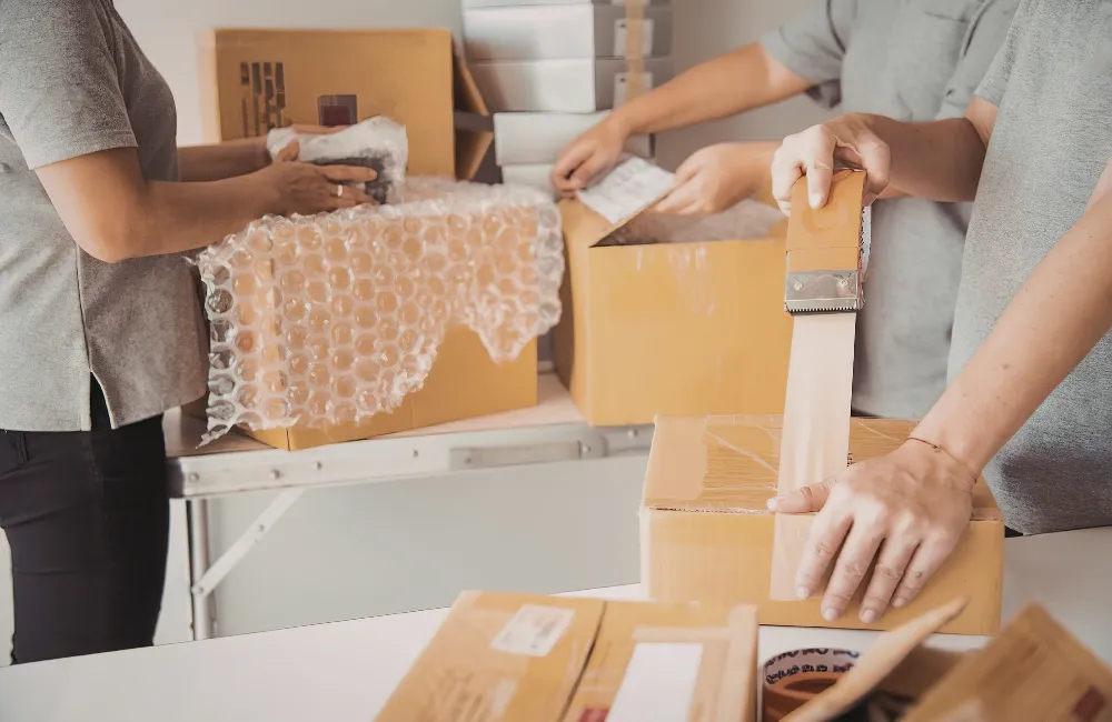 Cara Packing Gelas dan Piring Saat Pindahan Rumah