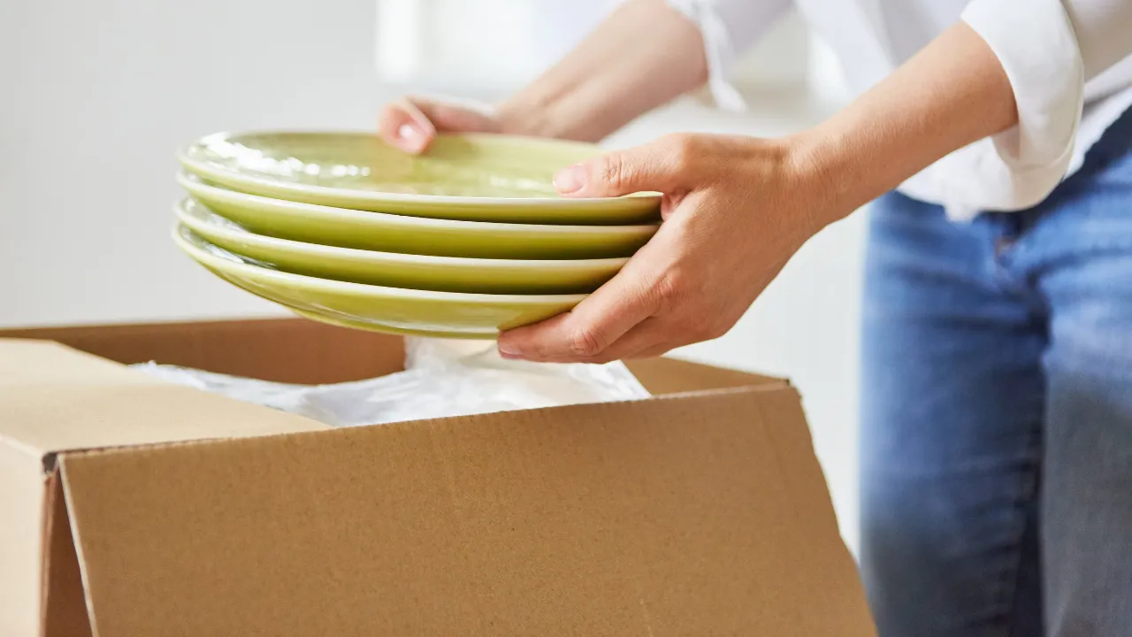 Cara Packing Barang Pecah Belah Sebelum Pindahan